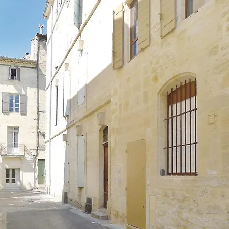 Apartment Pet Friendly Apartment In Beaucaire With Kitchen *